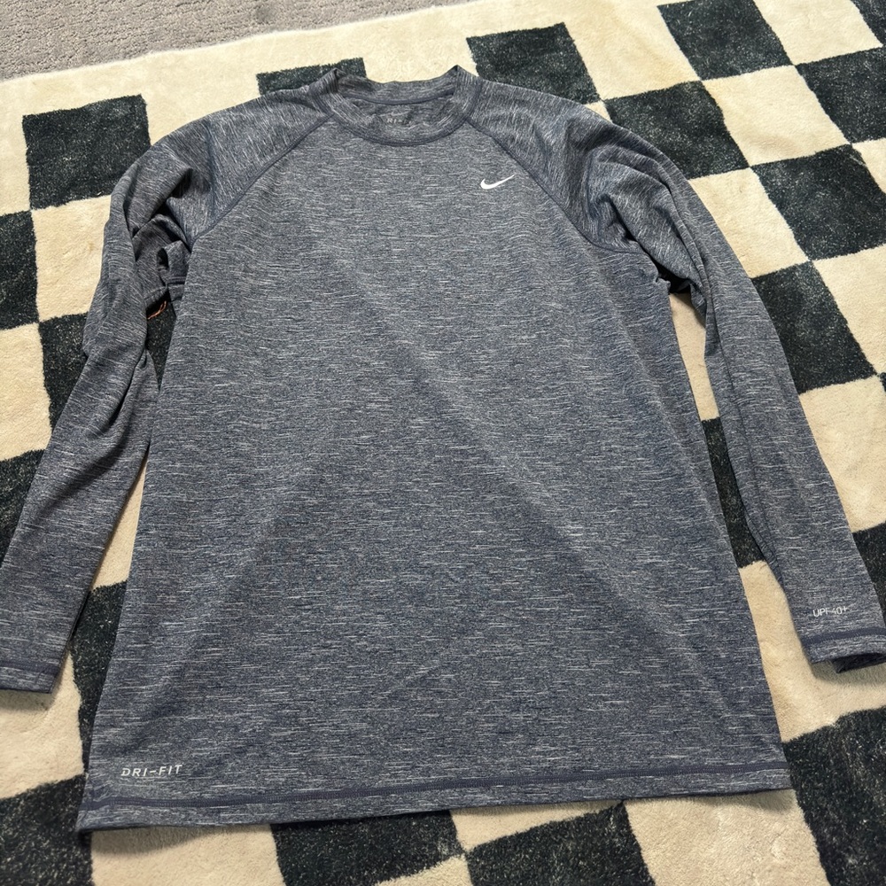 Nike dri-fit long sleeve mens medium